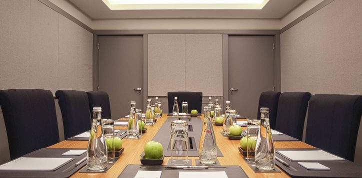 gallery_meetings2-2